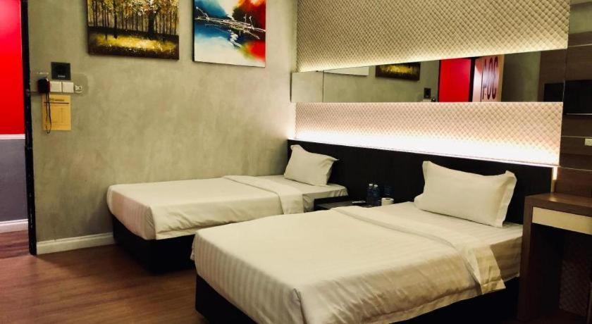 Monaco Boutique Sadong Jaya Hotel 2*
