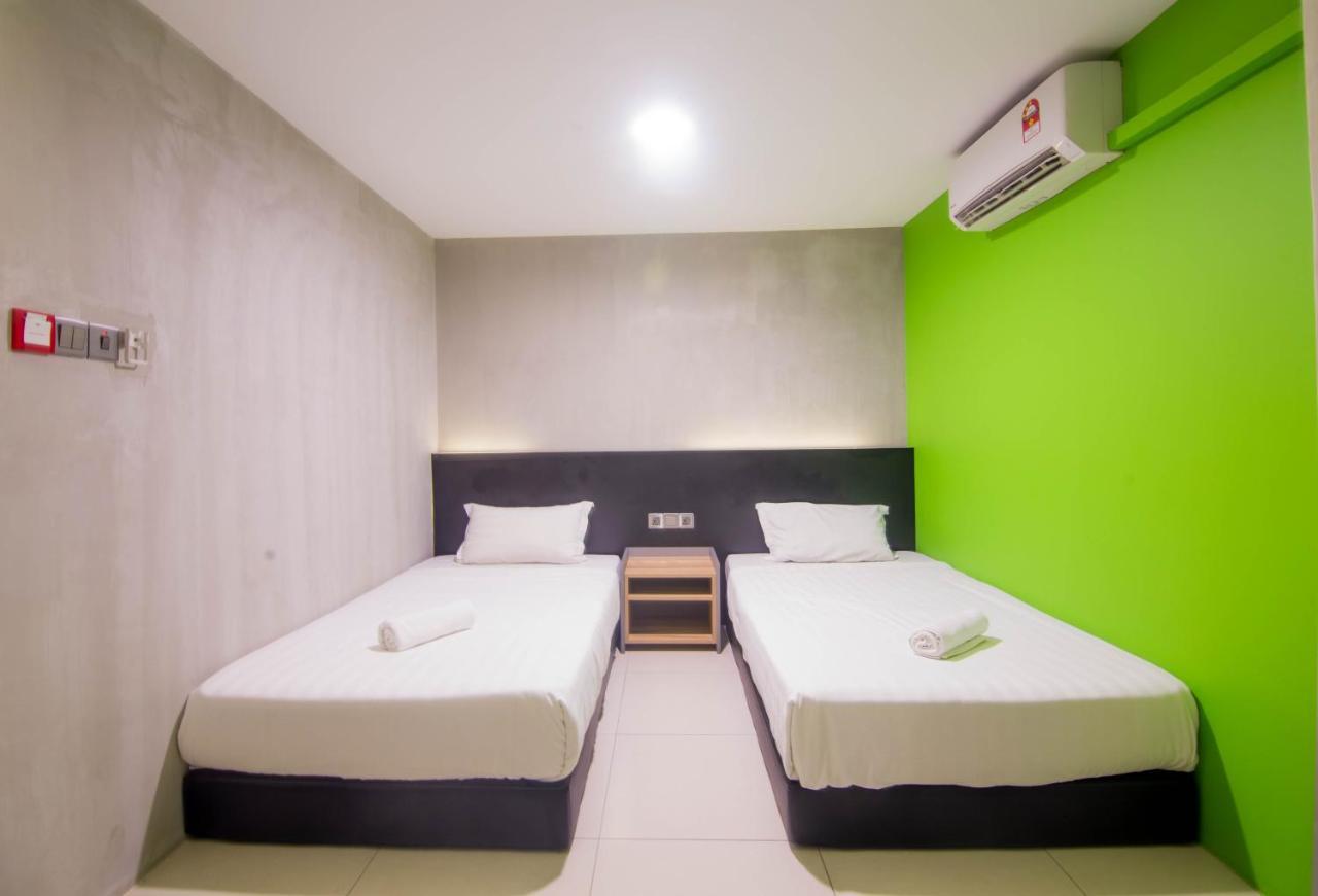 Monaco Boutique Sadong Jaya